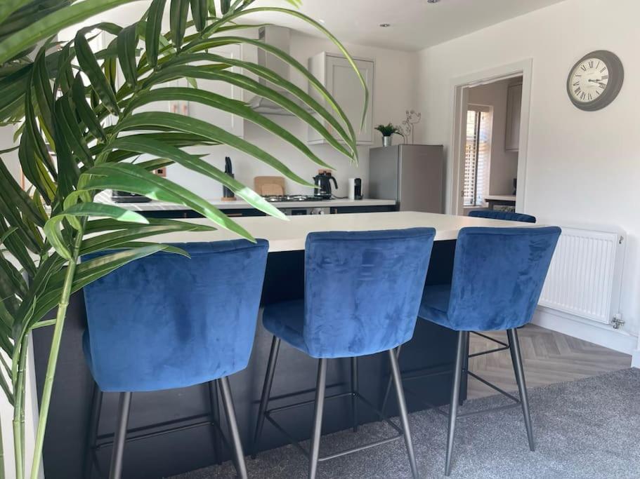 Perfect For Contractors With On Site Parking Villa Brierley Hill Luaran gambar